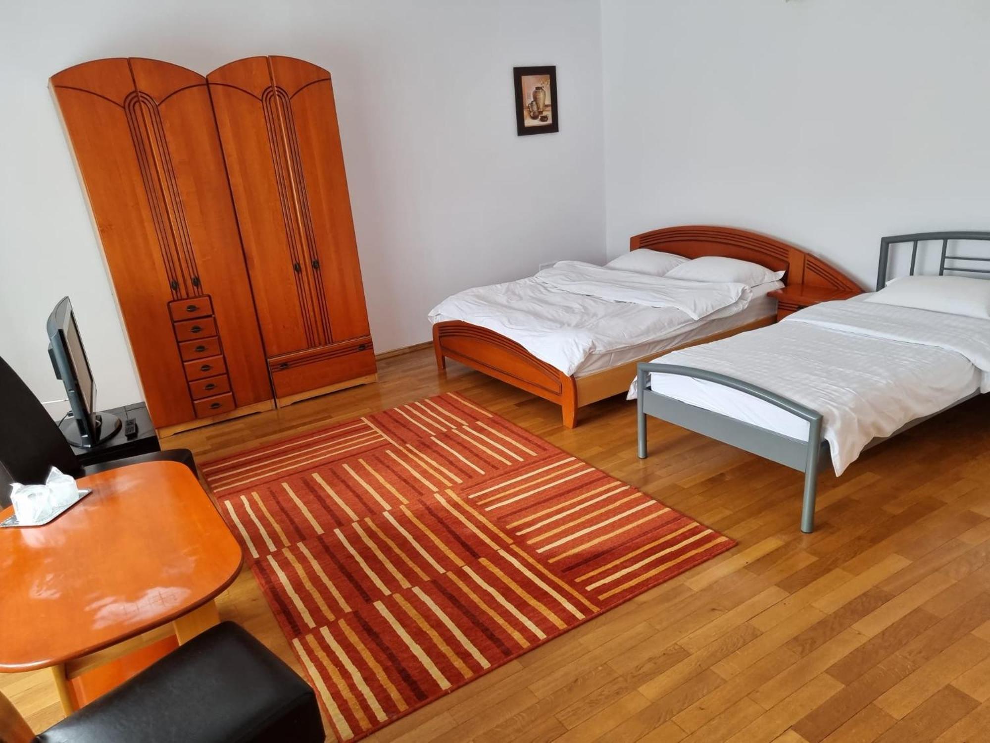 Pensiunea Roua Piatra Neamţ Cameră foto