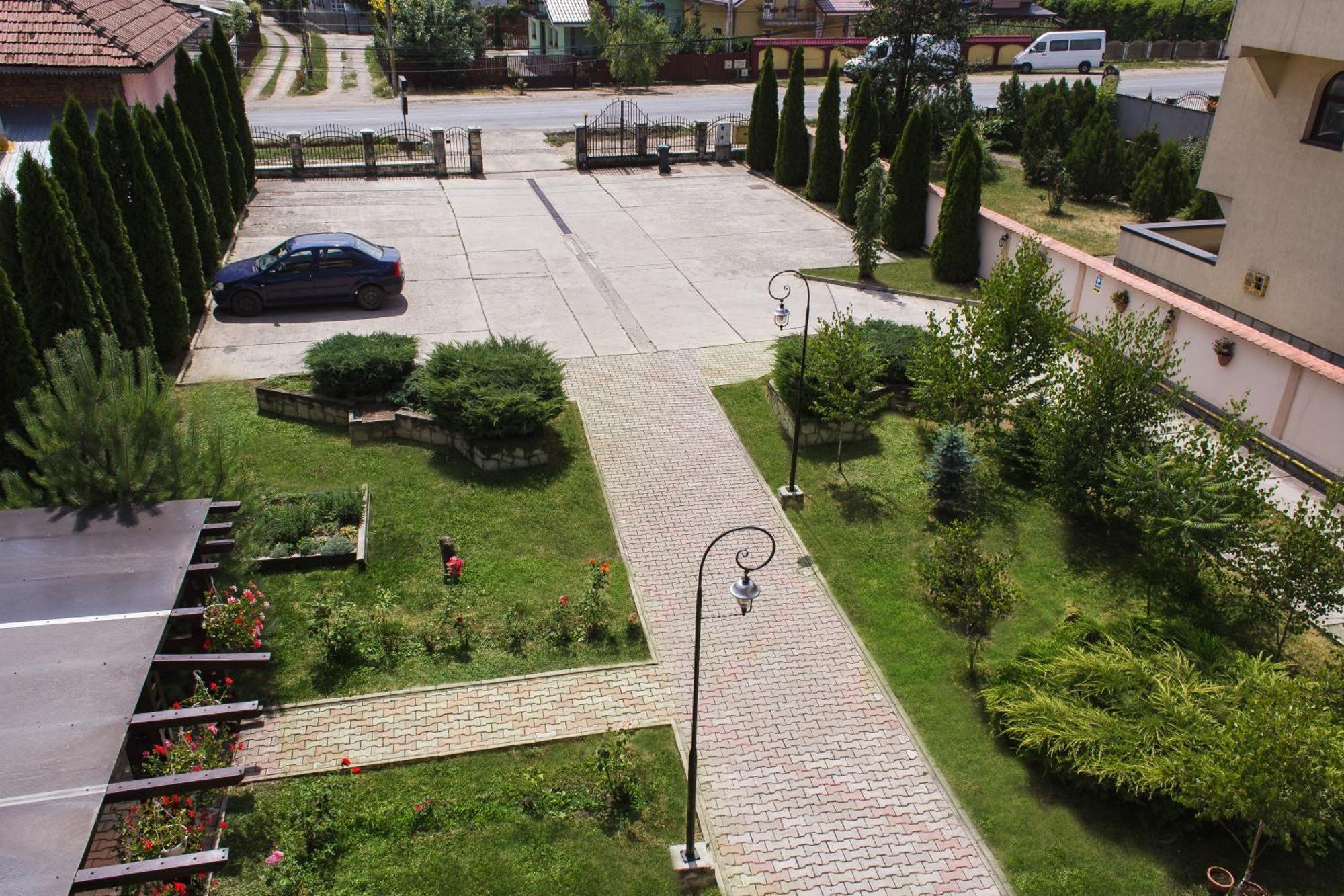 Pensiunea Roua Piatra Neamţ Exterior foto