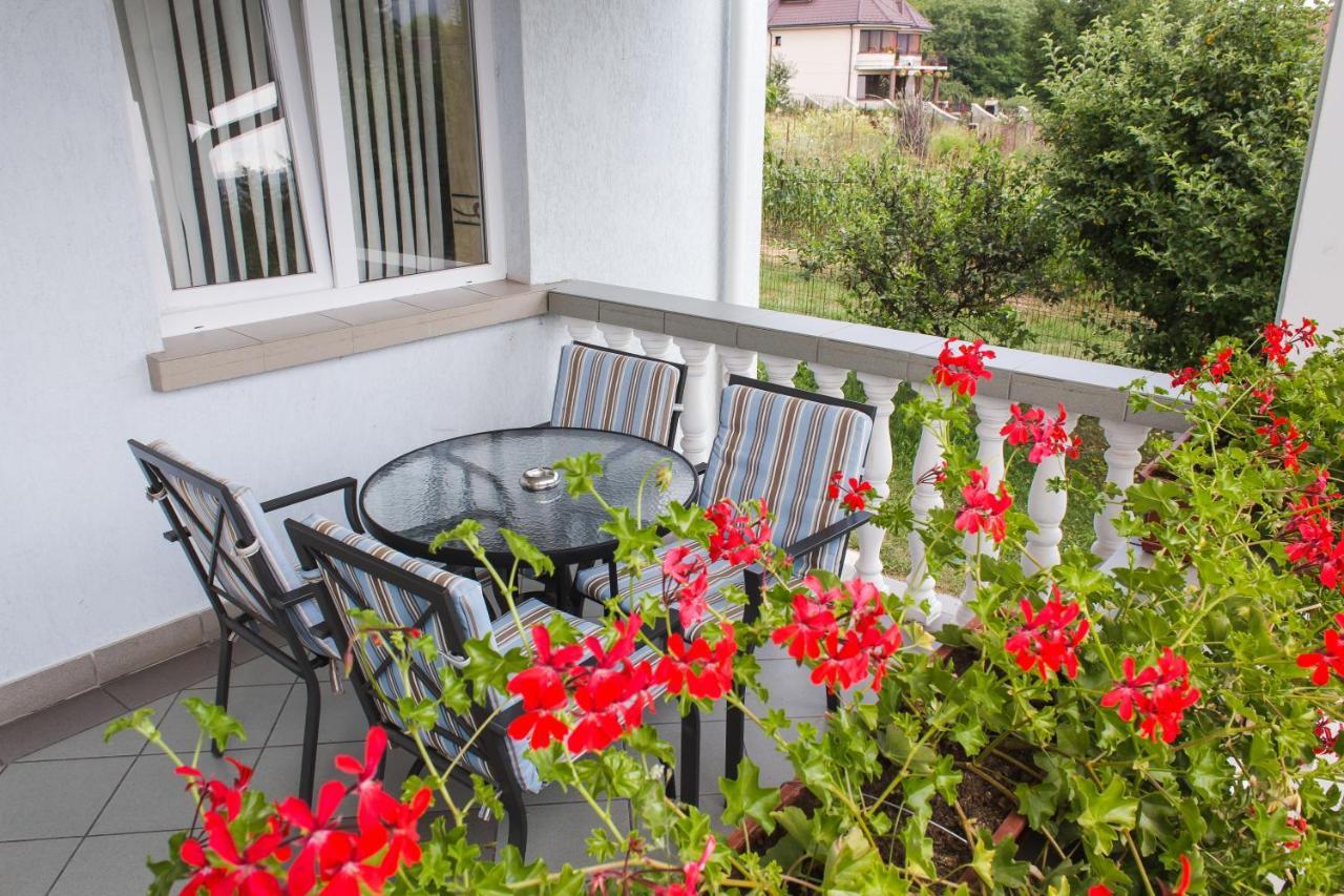 Pensiunea Roua Piatra Neamţ Exterior foto